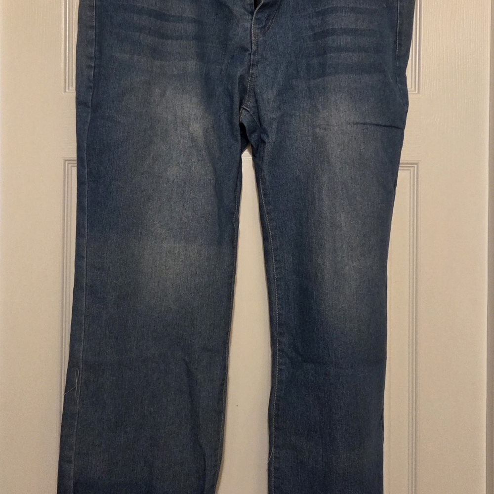 Stylish Blue Women's Straight Leg Jeans